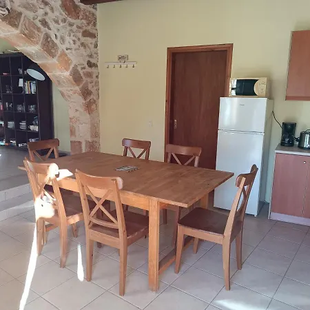Arismari - Kokkino Chorio * La Canea